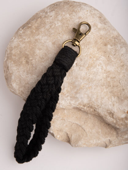 מחזיק מפתחות שחור