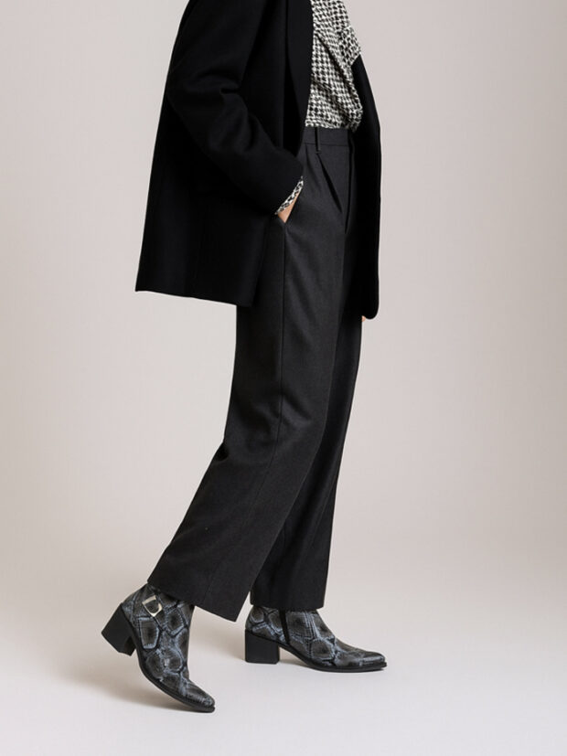 גרייס נחש גרייס נחש