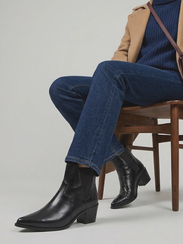 הלן עקב שחור