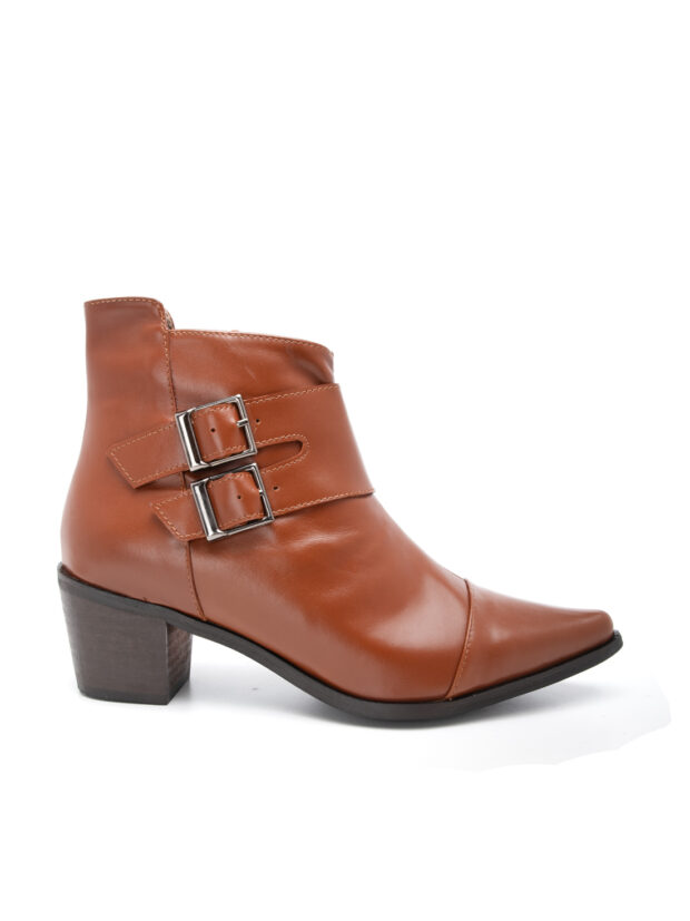 טיילור_קאמל (2)_2 טיילור_קאמל (2)_2