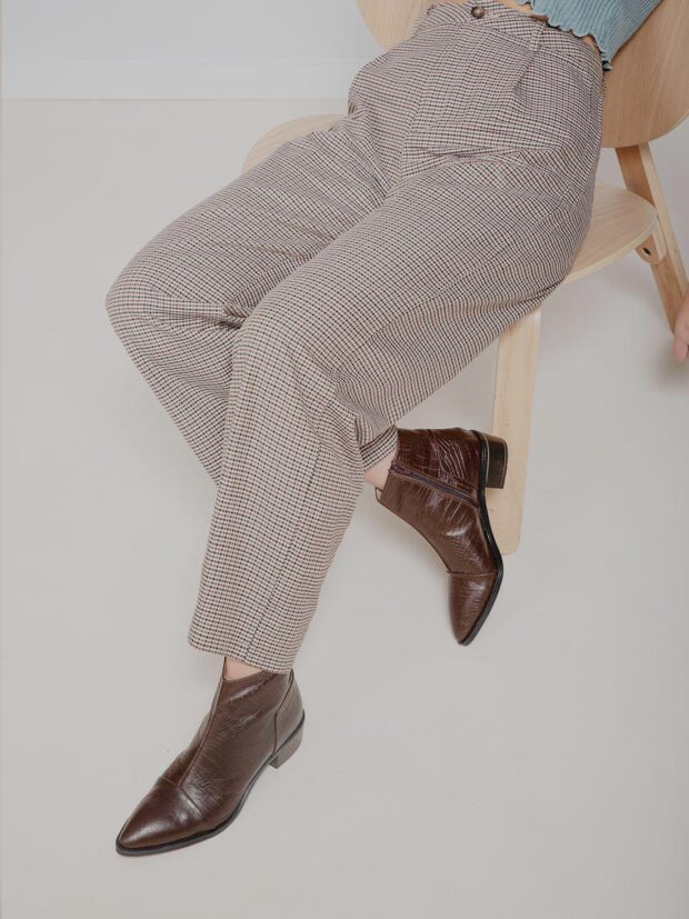 סאם חום קרוקו