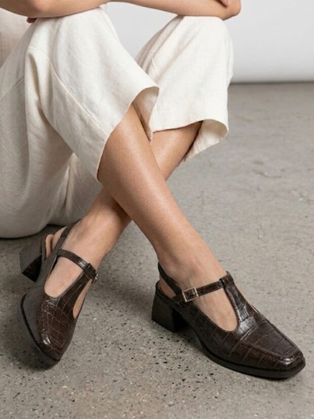 ארייה סנדל חום